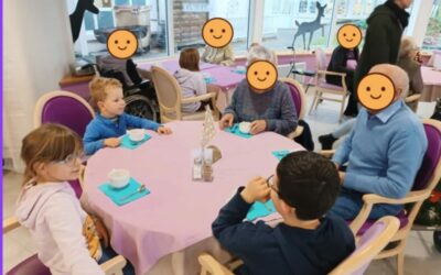 Rencontre intergénérationnelle à l&rsquo;EHPAD Le Cosquer pour Noël 🎅